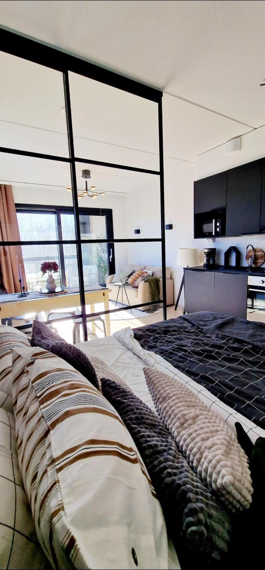 Modern Apartment Near Tampereen Messukeskus, With Own Private And Free Parking Екстер'єр фото
